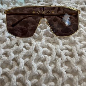 AUTHENTIC: LV GOLDEN MASK SUNGLASSES (EXCELLENT CONDITION; WORN ONCE)